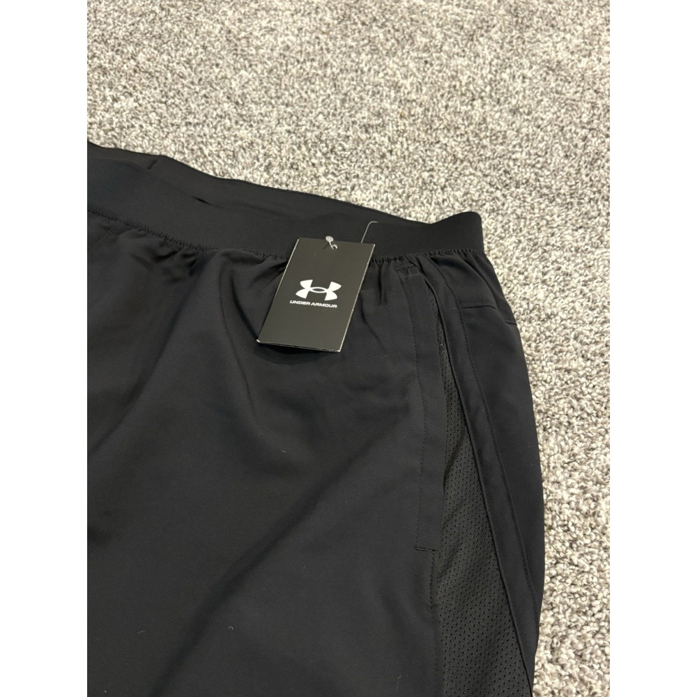 Under Armour Fitted‎ Size 2XL Black Men's Performance Shorts Running